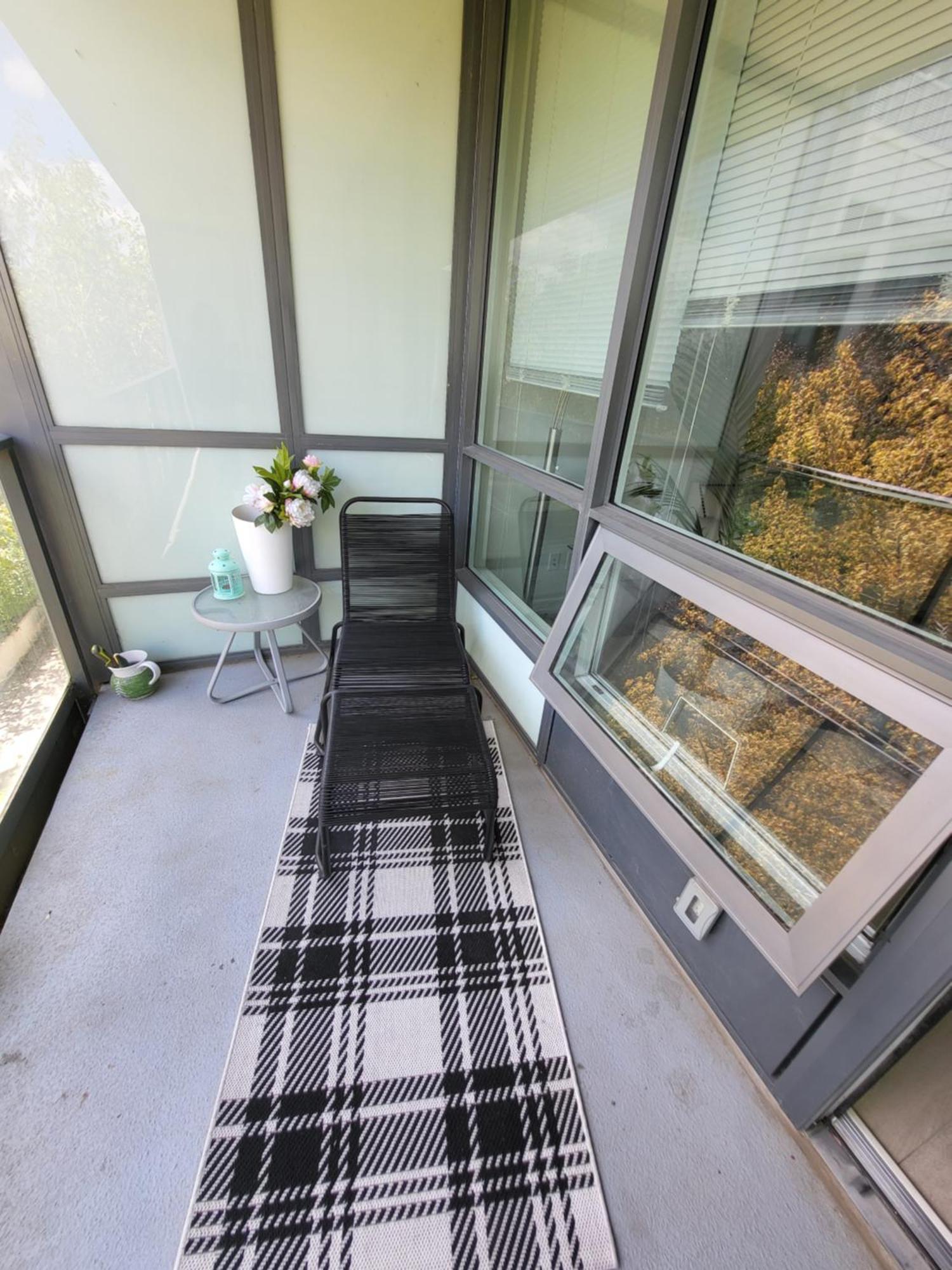 Your Perfect Escape - Modern Landmark Condo In Downtown Calgary - Free Parking- Premium Location Екстер'єр фото